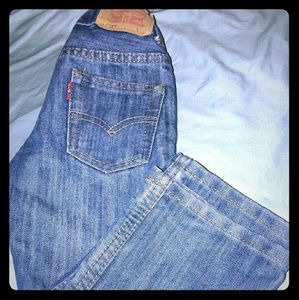 🌷Toddler Size 2T Levis strait fit